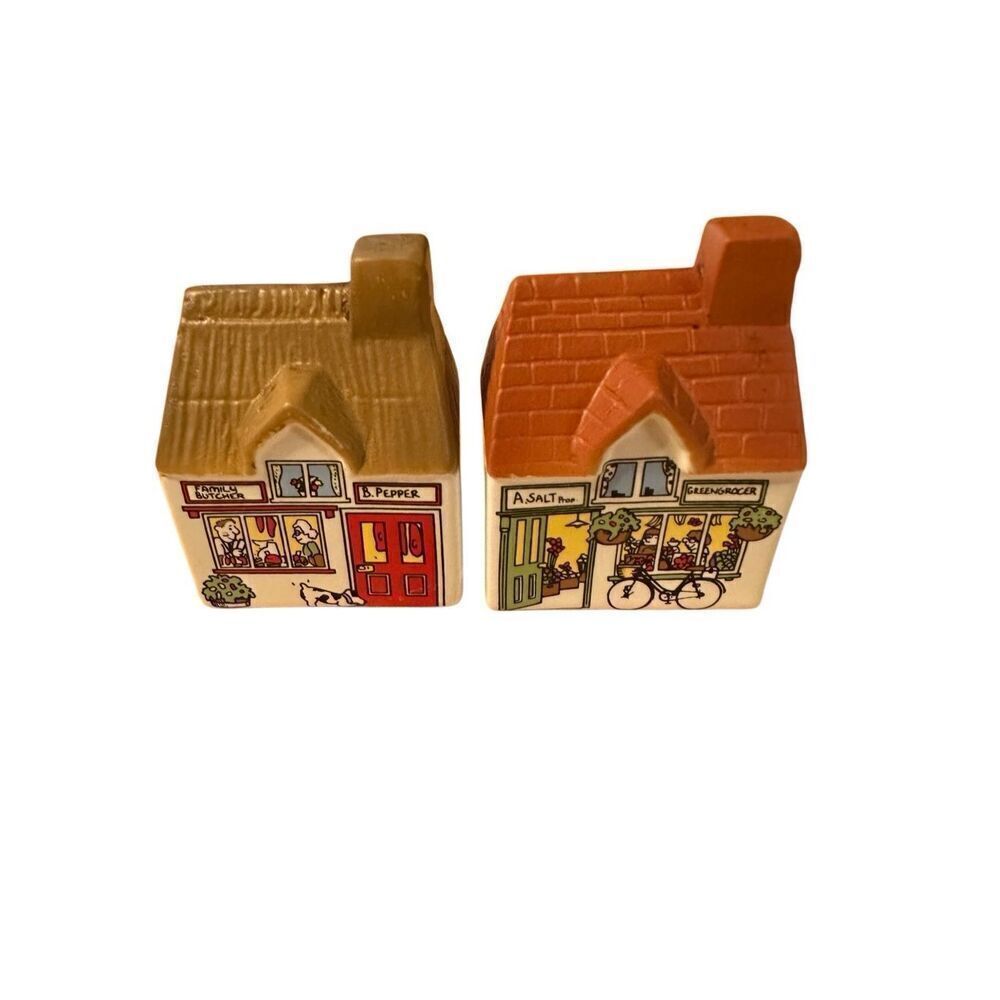Vintage Wade England Village Stores Salt and Pepper Shakers Cruet Set - Picture 1 of 6